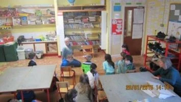 Green school energy yoga class 004